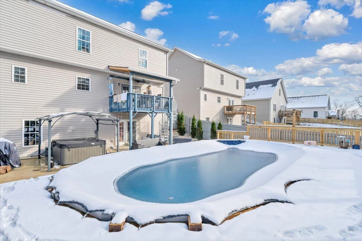 2060 Heys LN - Photo 64