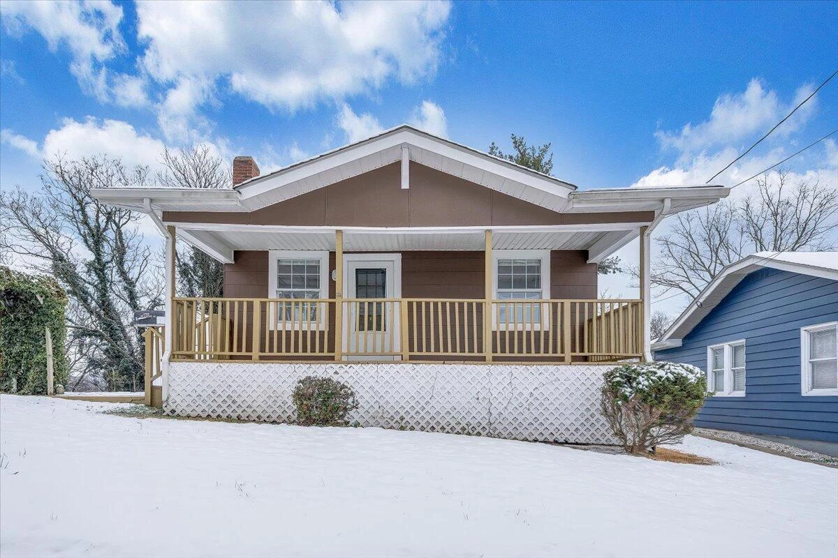 1507 Gladstone AVE SE