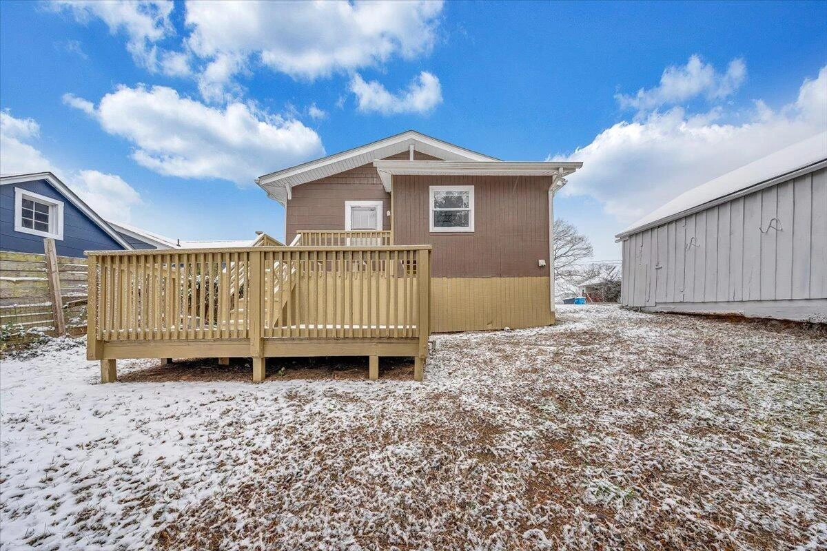 1507 Gladstone AVE SE - Photo 22
