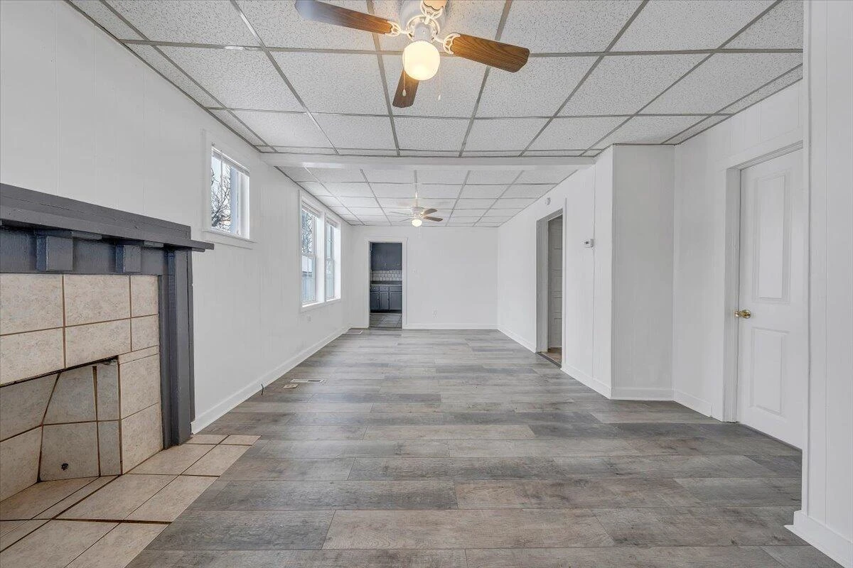 1507 Gladstone AVE SE - Photo 3