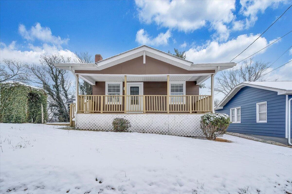 1507 Gladstone AVE SE - Photo 30