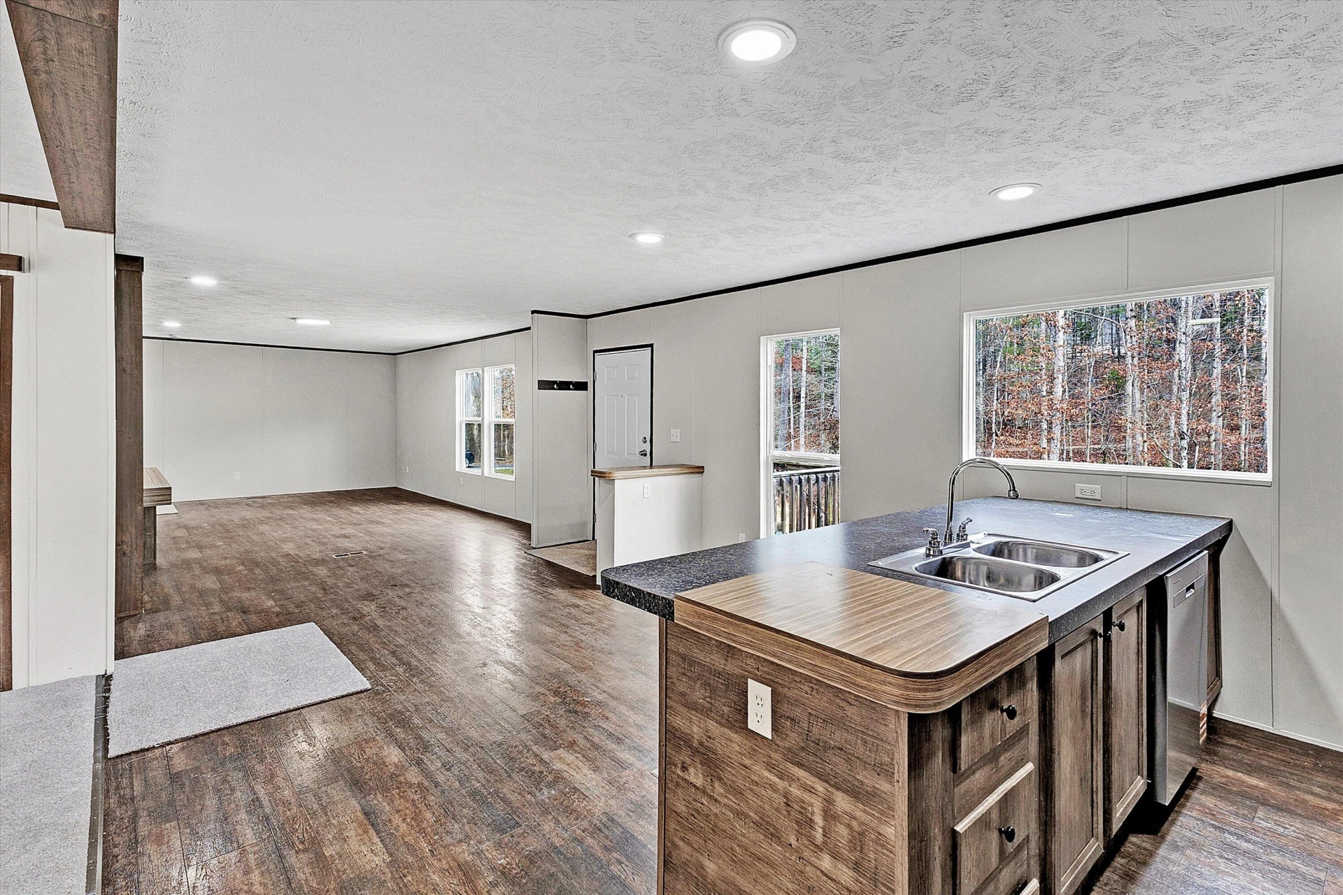 110 Holly DR - Photo 11