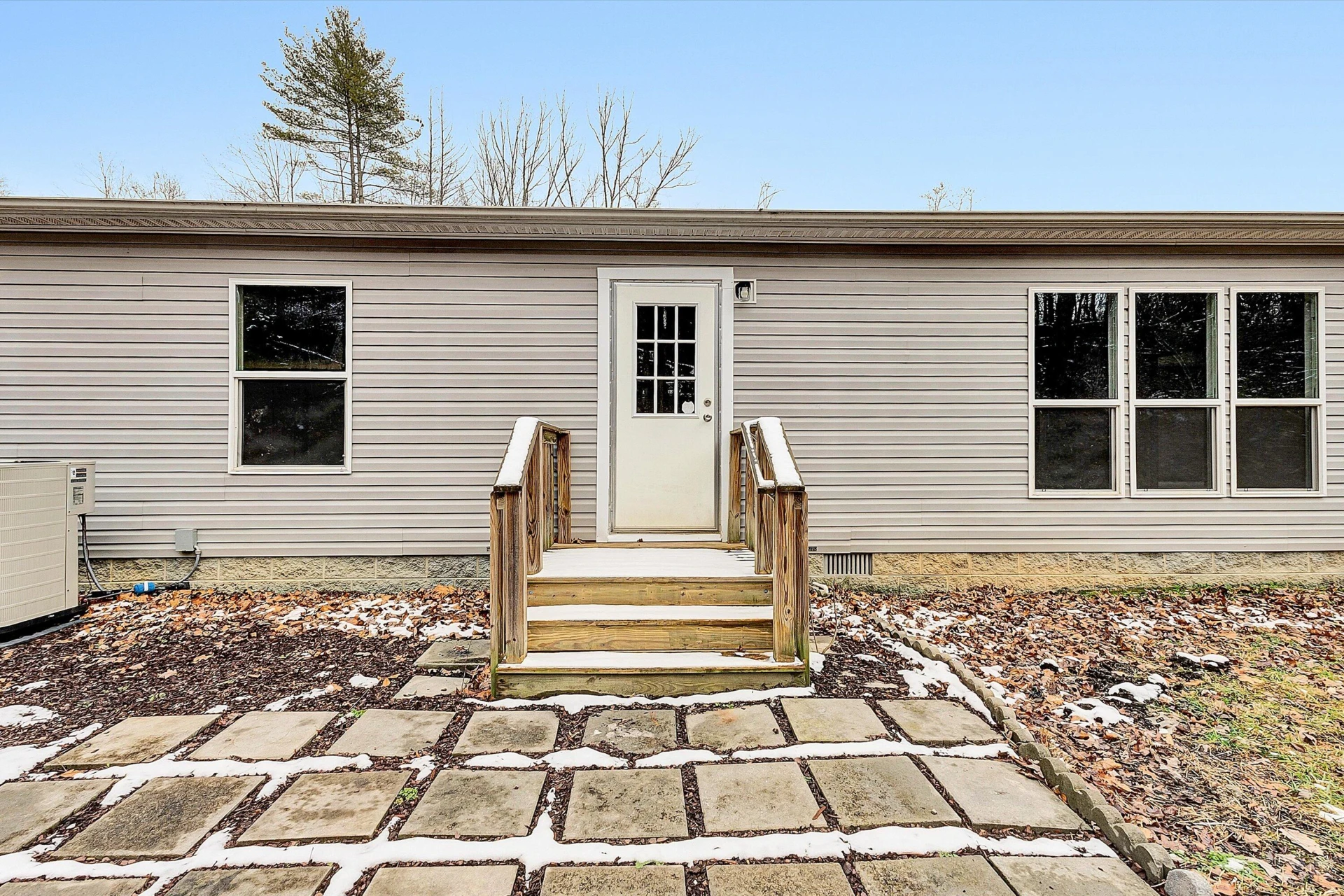 110 Holly DR - Photo 31