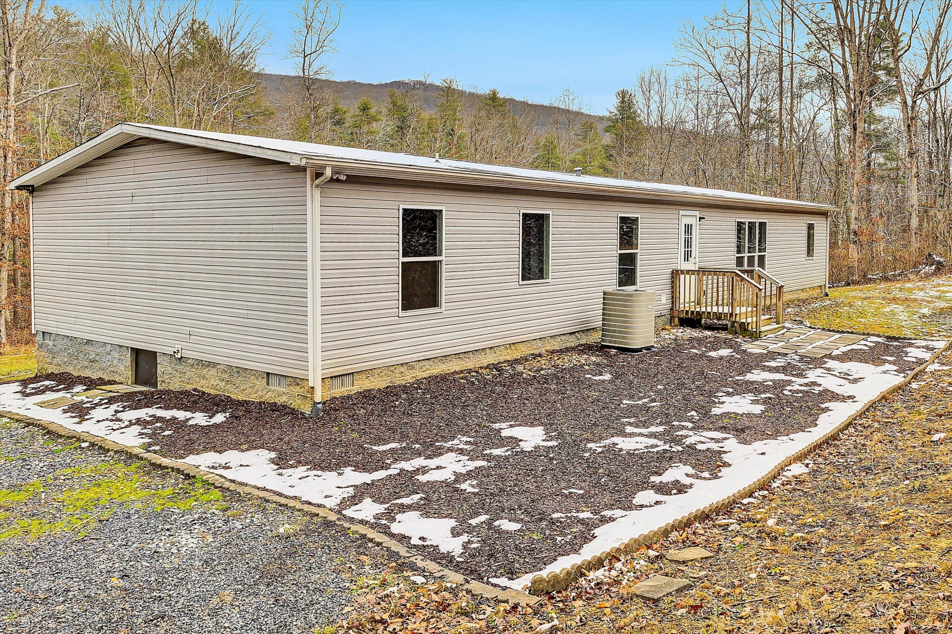 110 Holly DR - Photo 32