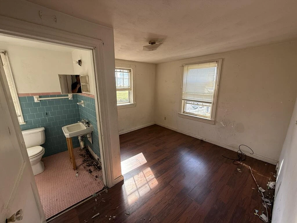 25 Dunlap ST - Photo 8
