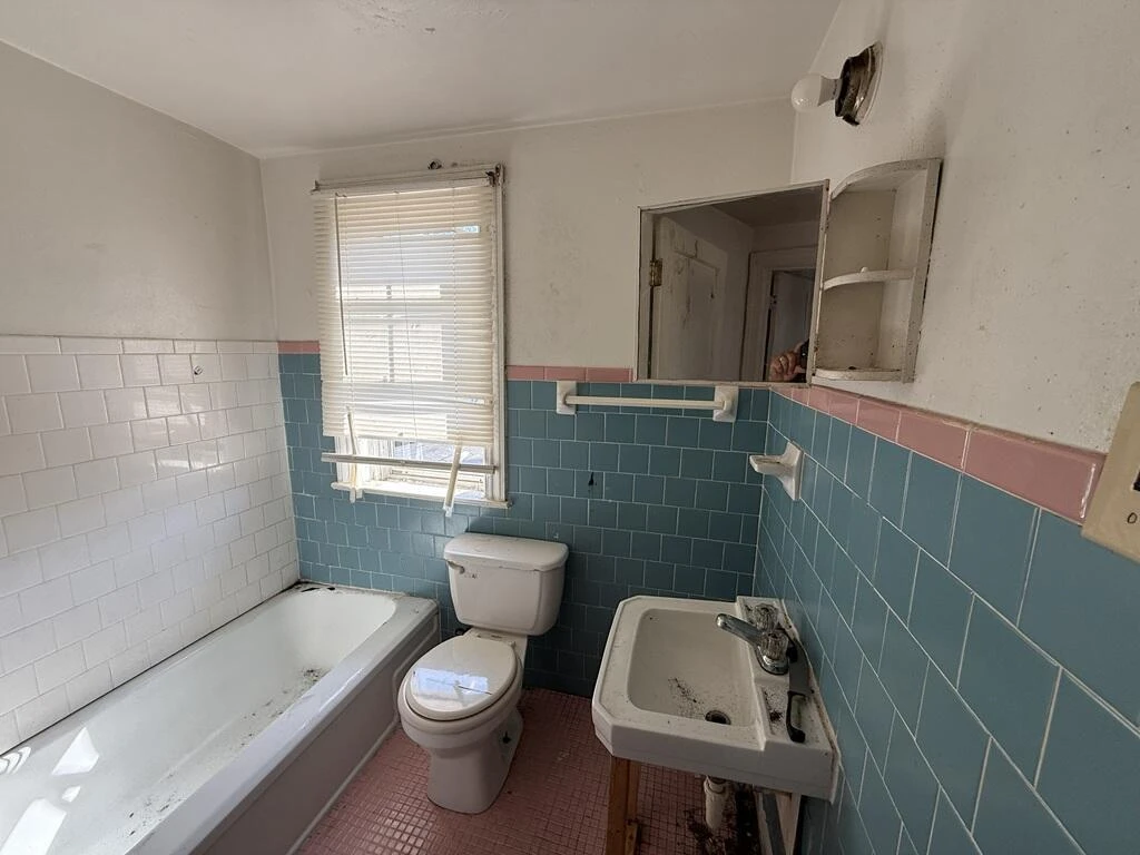 25 Dunlap ST - Photo 9