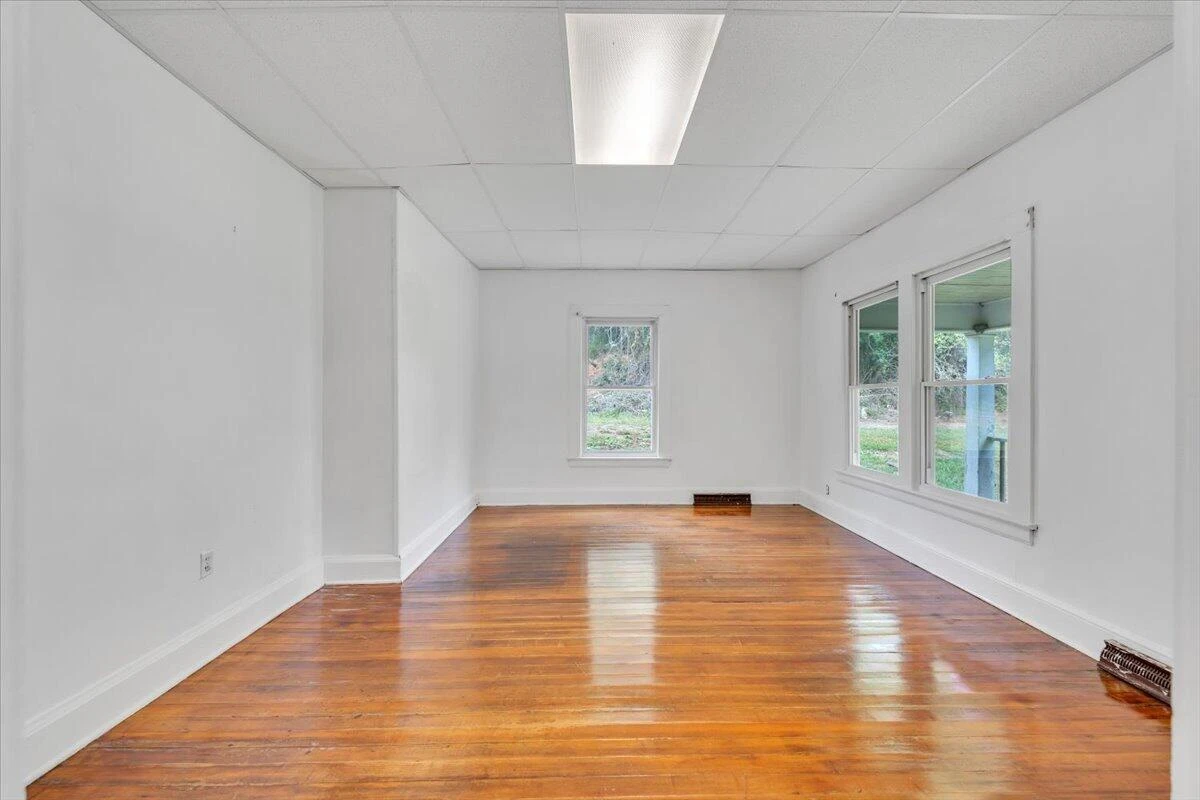 6973 Henry RD - Photo 13