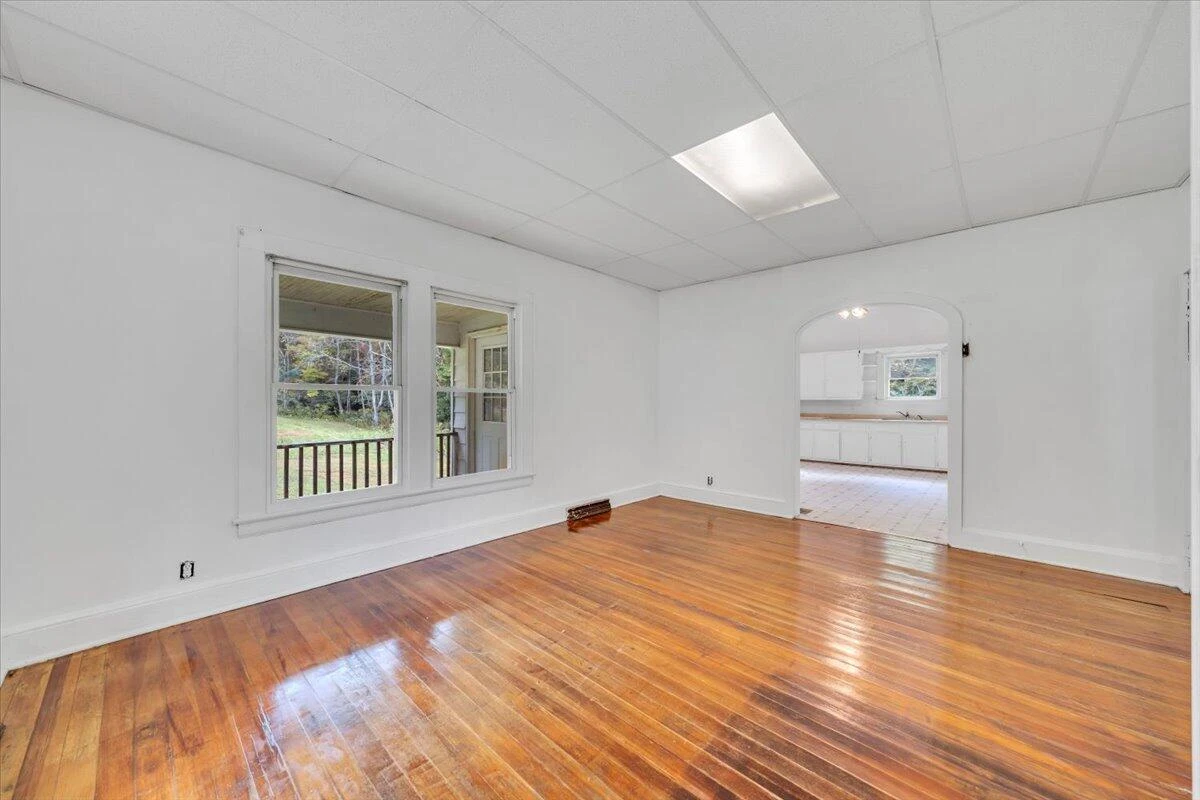6973 Henry RD - Photo 17