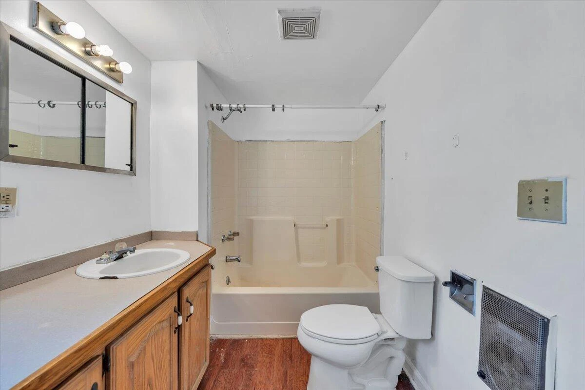 6973 Henry RD - Photo 22