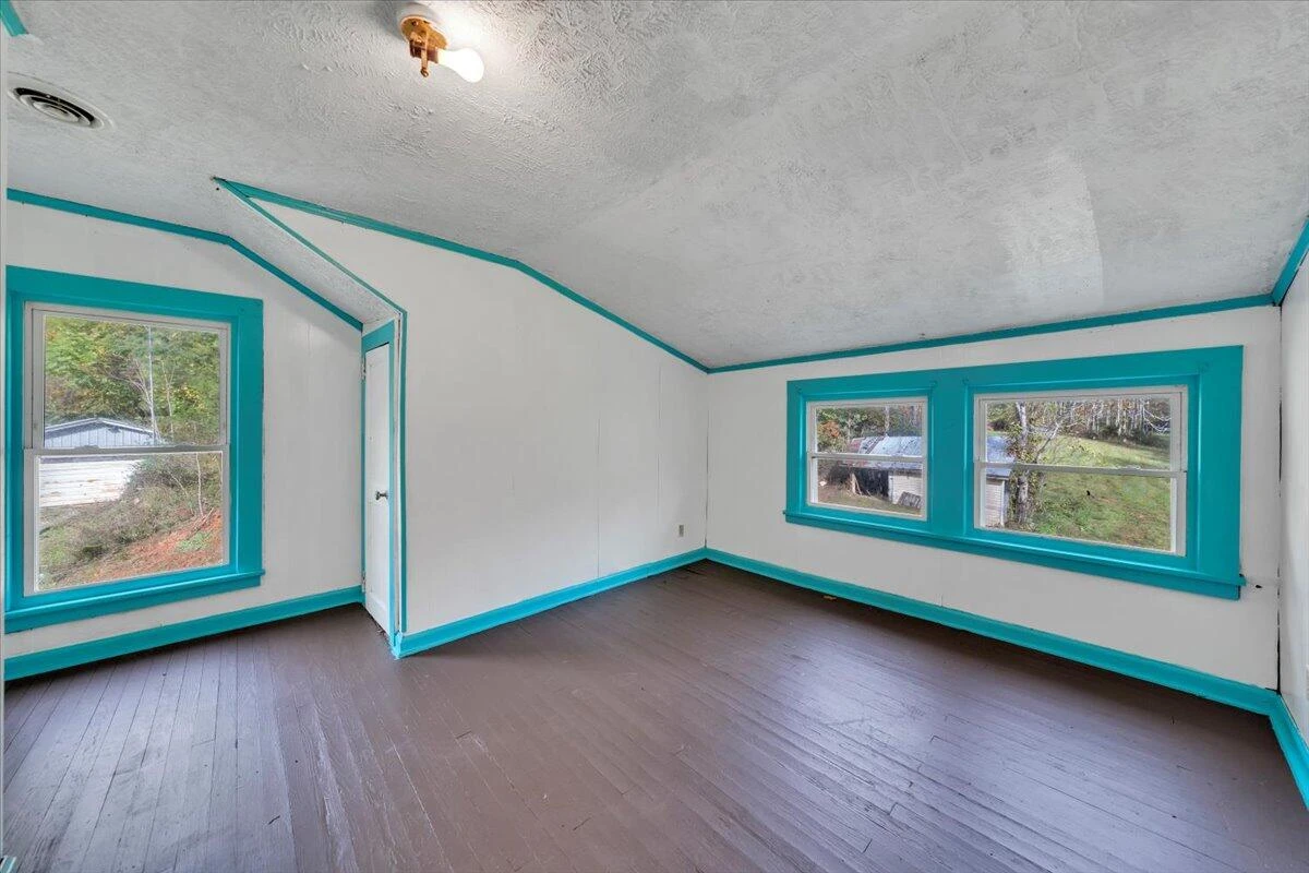 6973 Henry RD - Photo 27