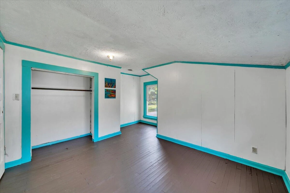 6973 Henry RD - Photo 28