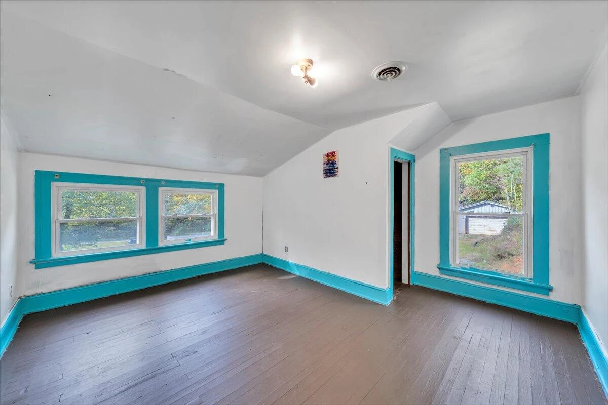 6973 Henry RD - Photo 29