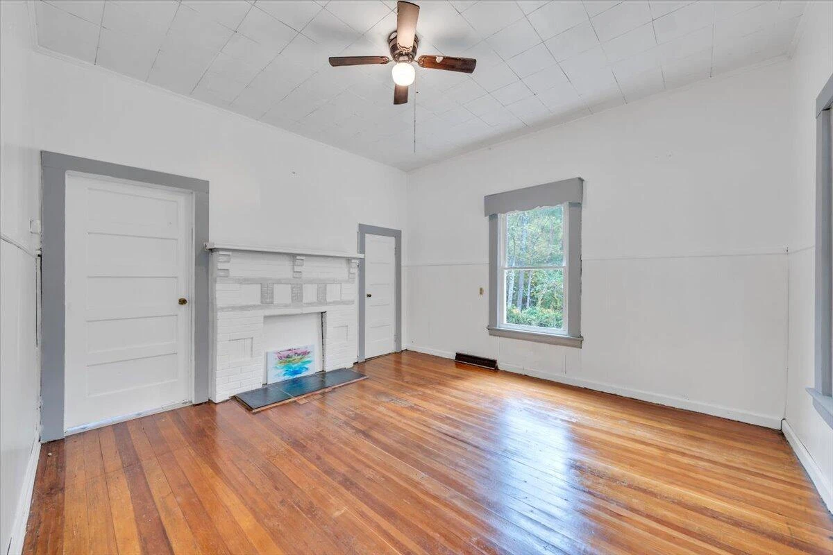 6973 Henry RD - Photo 7