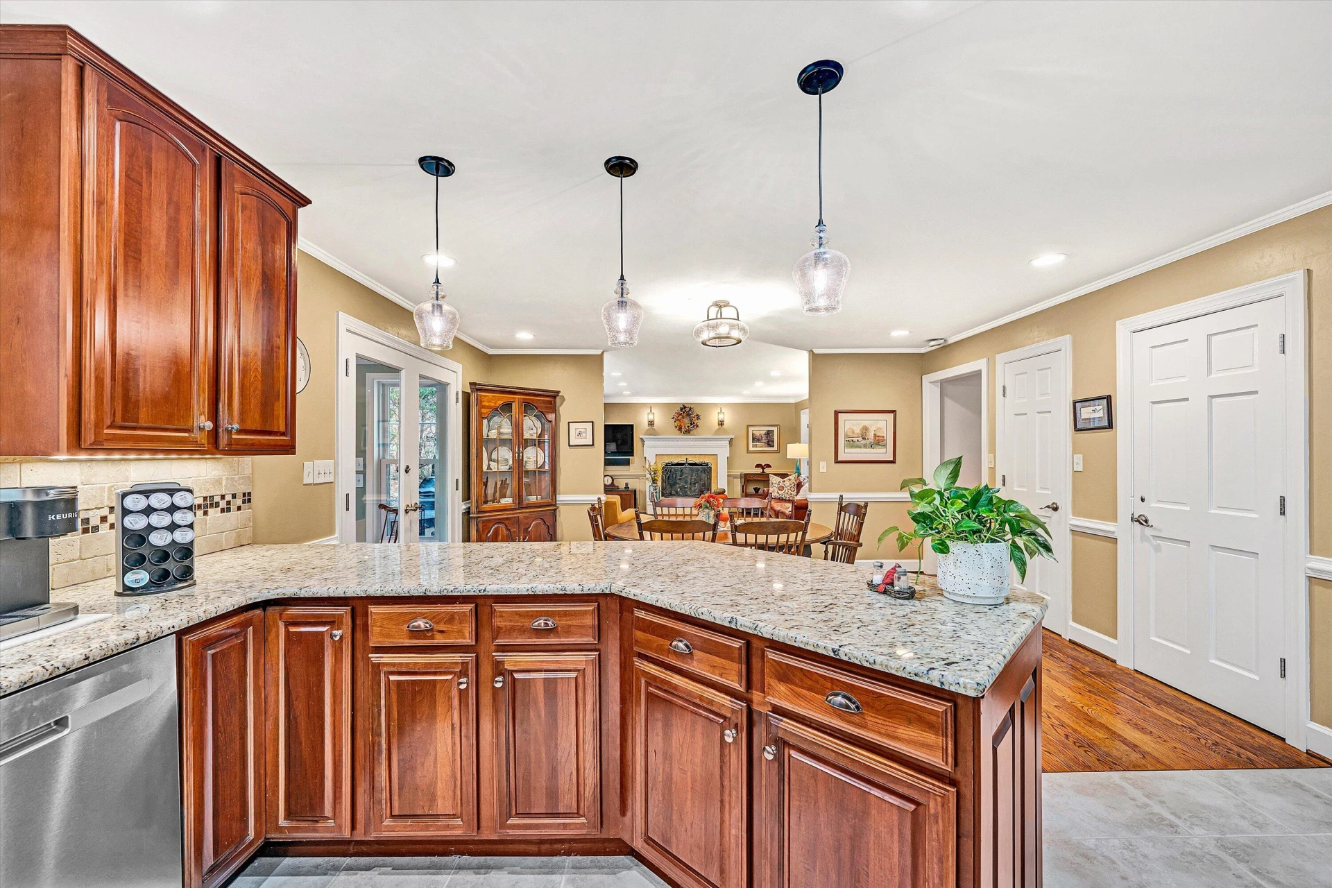 5023 Meadow Creek DR - Photo 23