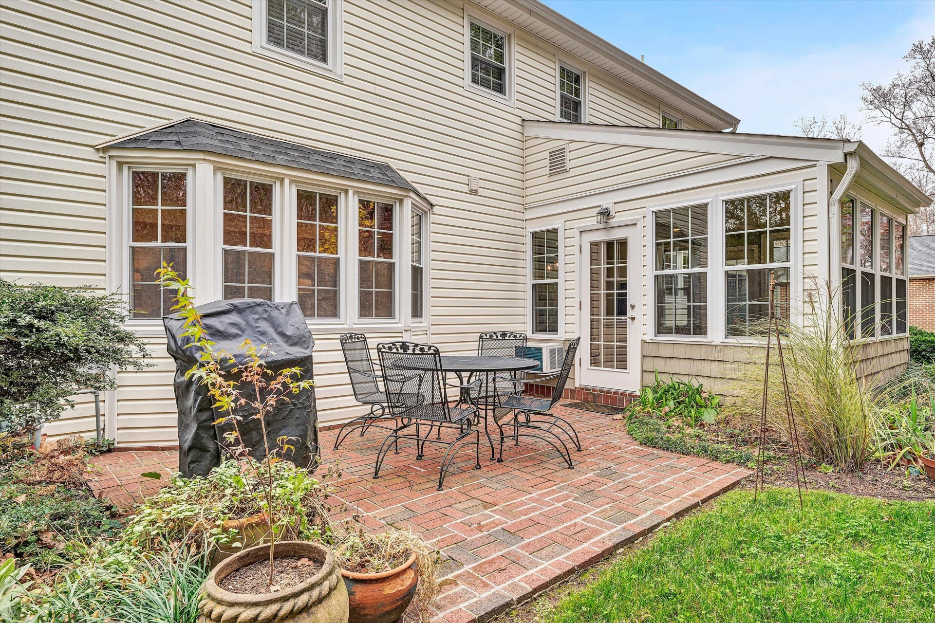 5023 Meadow Creek DR - Photo 51
