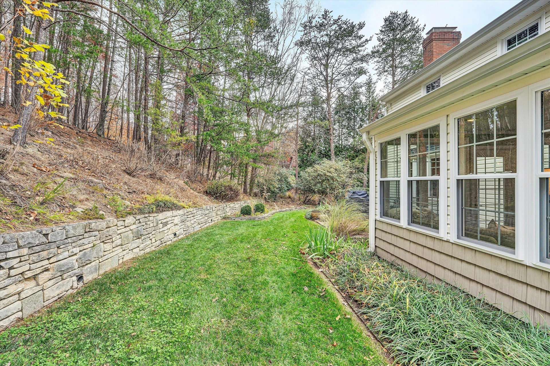 5023 Meadow Creek DR - Photo 52