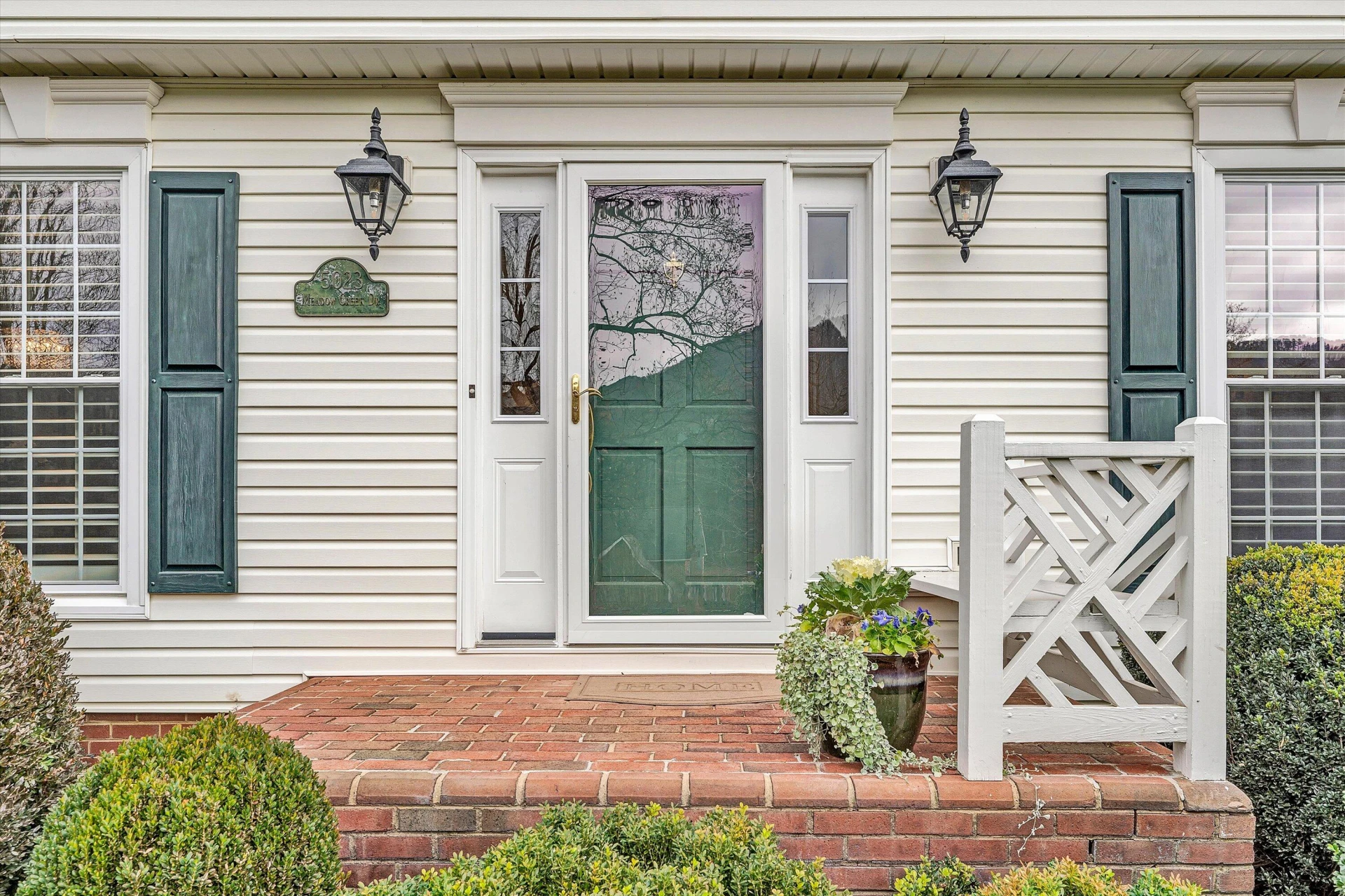 5023 Meadow Creek DR - Photo 9