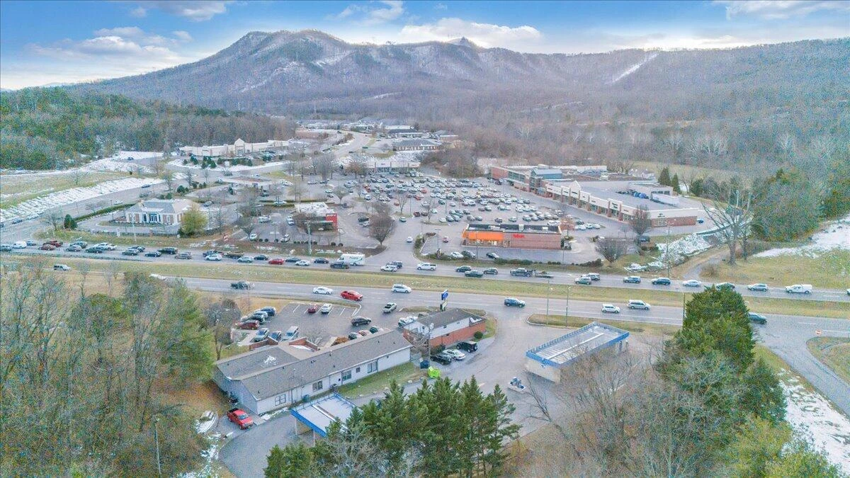 870 Roanoke RD - Photo 22