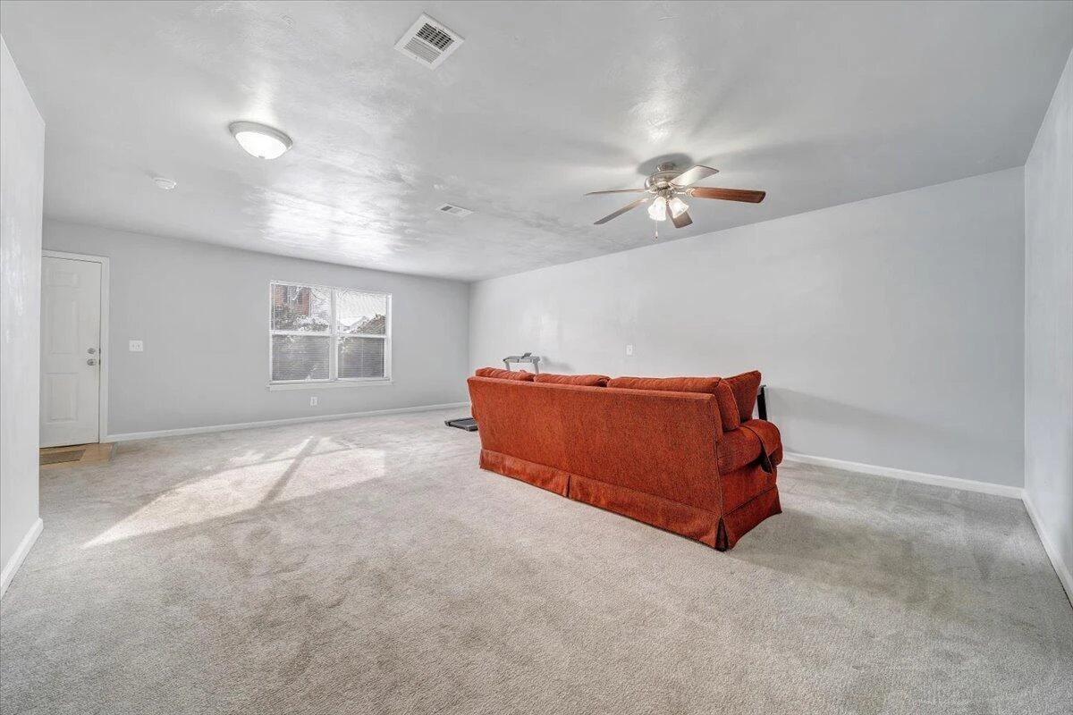 210 Pheasant Run DR - Photo 14
