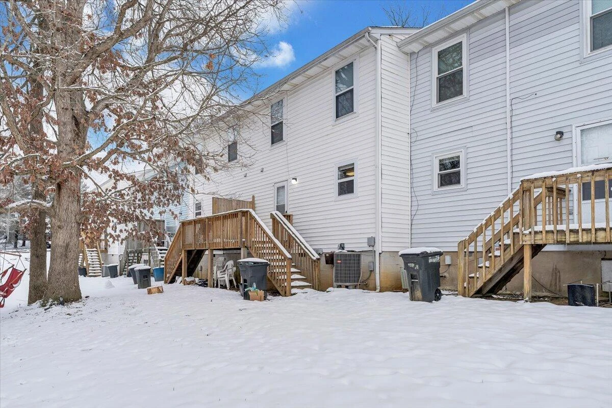 210 Pheasant Run DR - Photo 31
