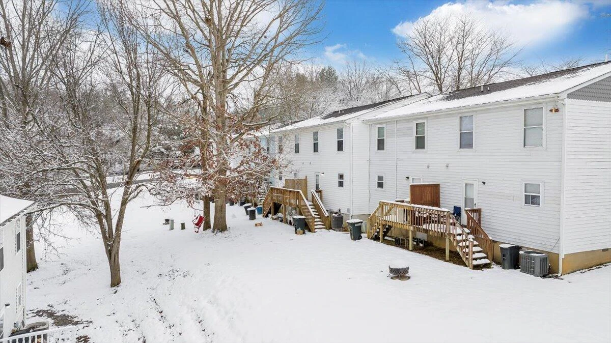 210 Pheasant Run DR - Photo 33
