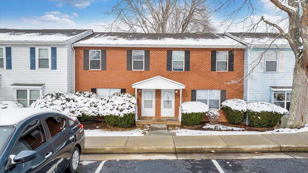 210 Pheasant Run DR - Photo 36