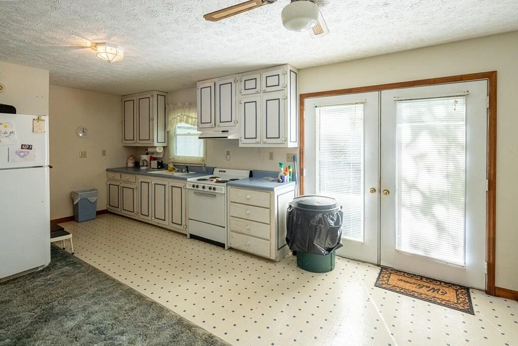 14 River View AVE - Photo 27