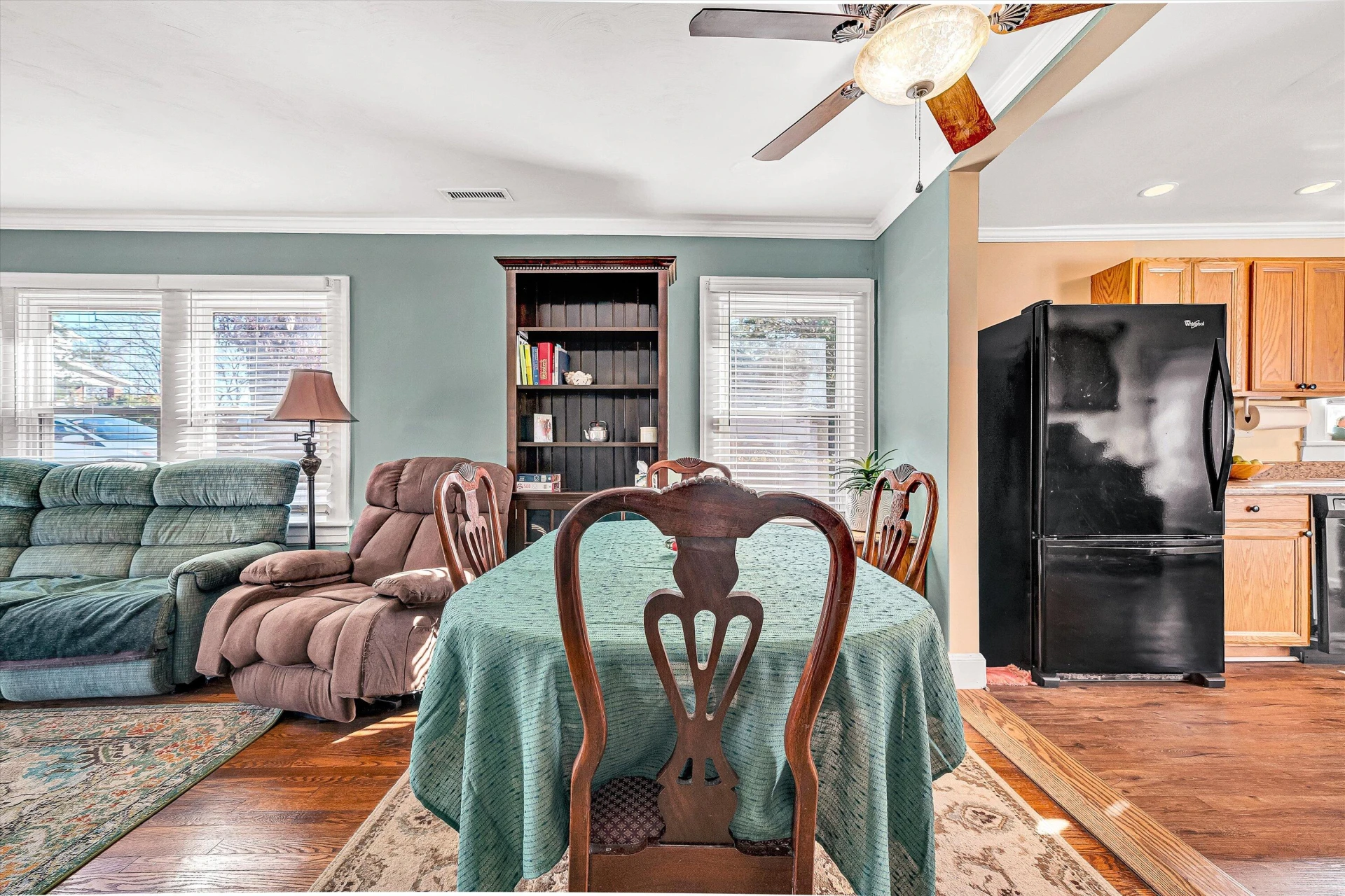 5424 Crescent BLVD - Photo 8