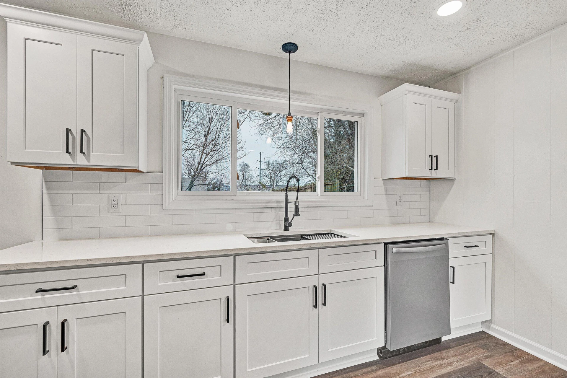 2233 Byrd AVE NE - Photo 12
