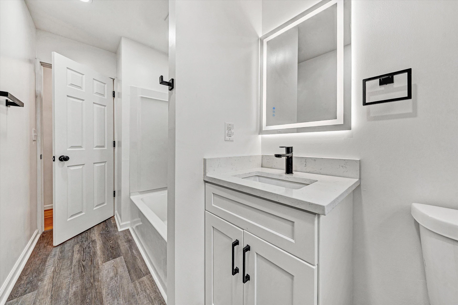 2233 Byrd AVE NE - Photo 15
