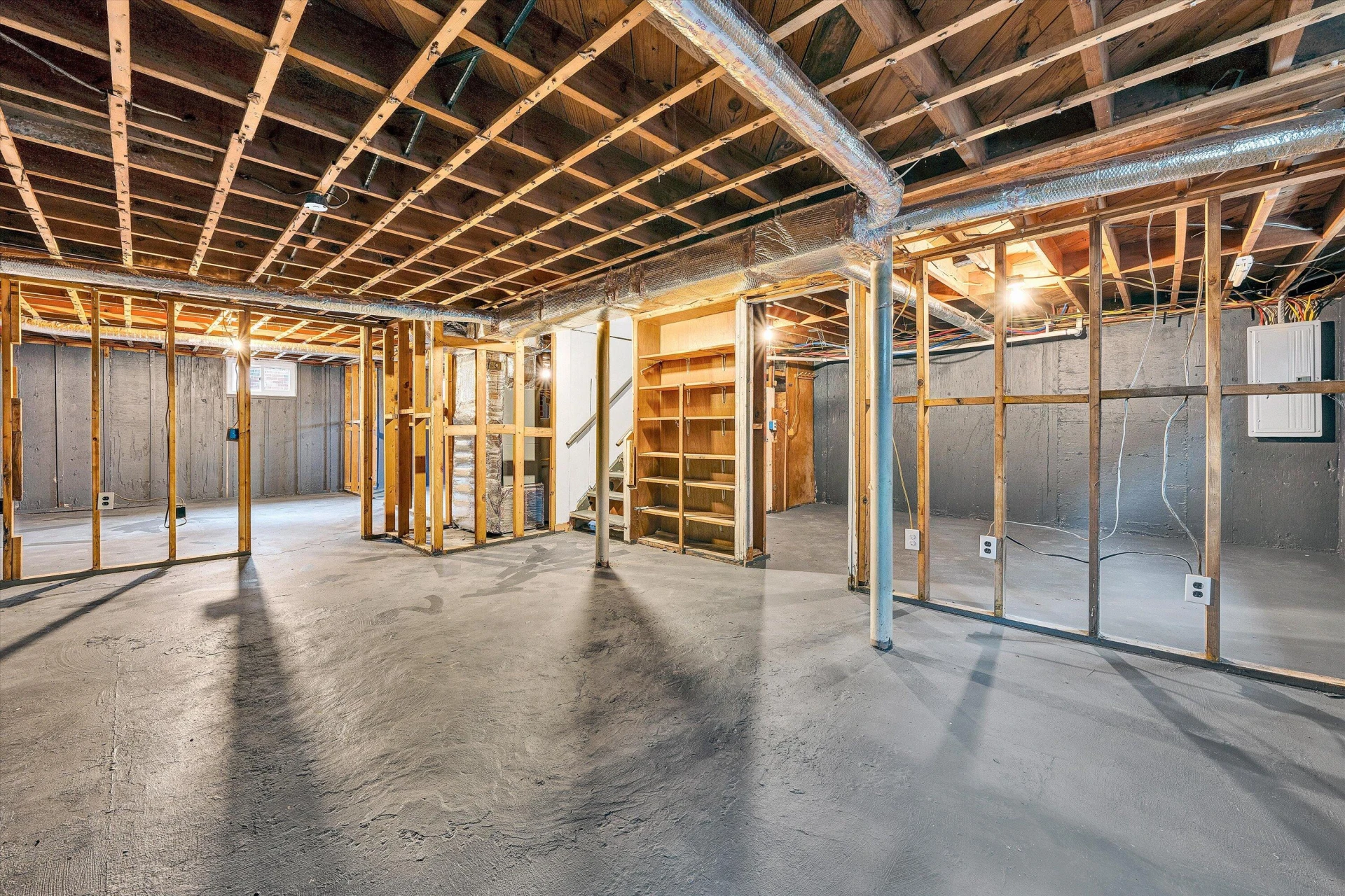 2233 Byrd AVE NE - Photo 23