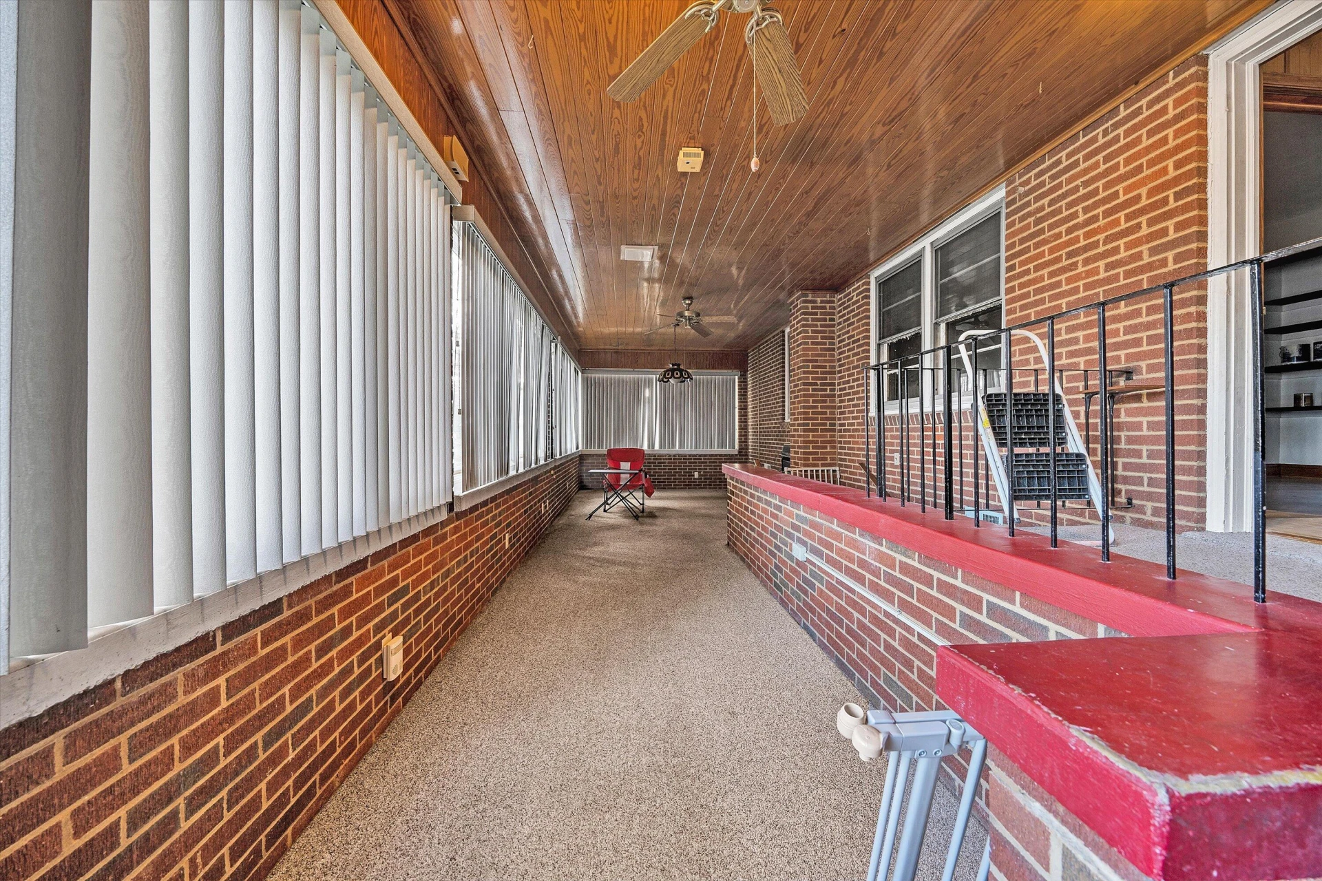 79 Holcombe AVE - Photo 32