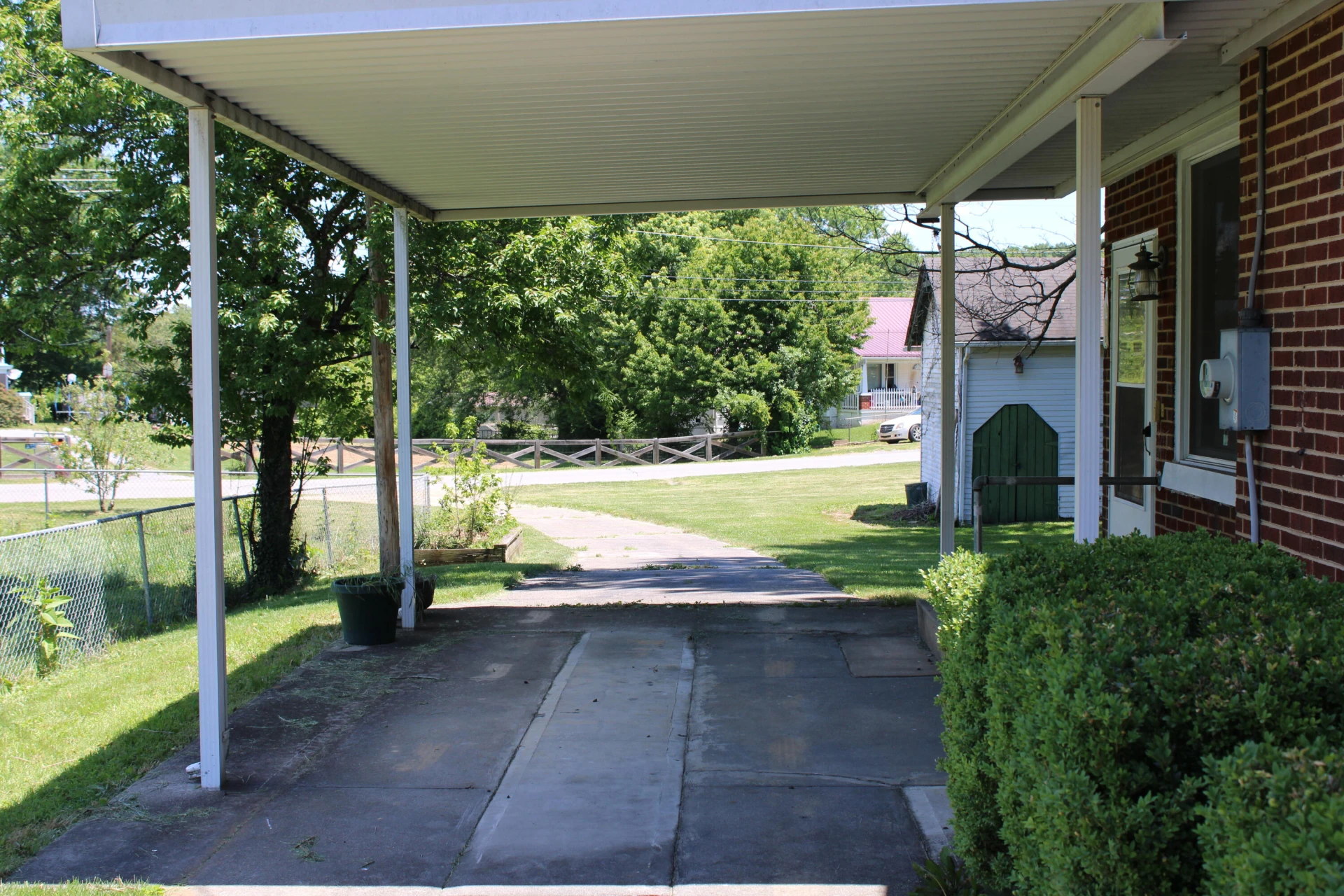 79 Holcombe AVE - Photo 8