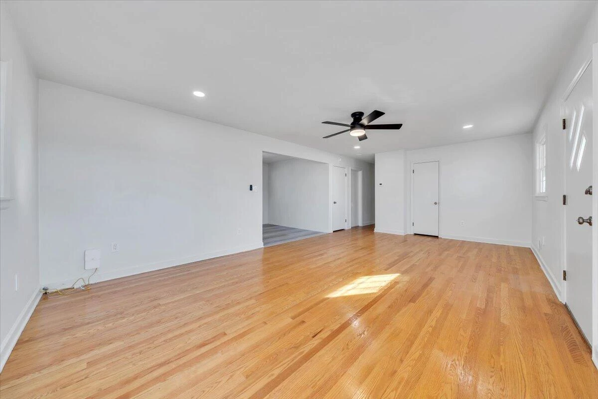 3302 Frontier RD NW - Photo 11