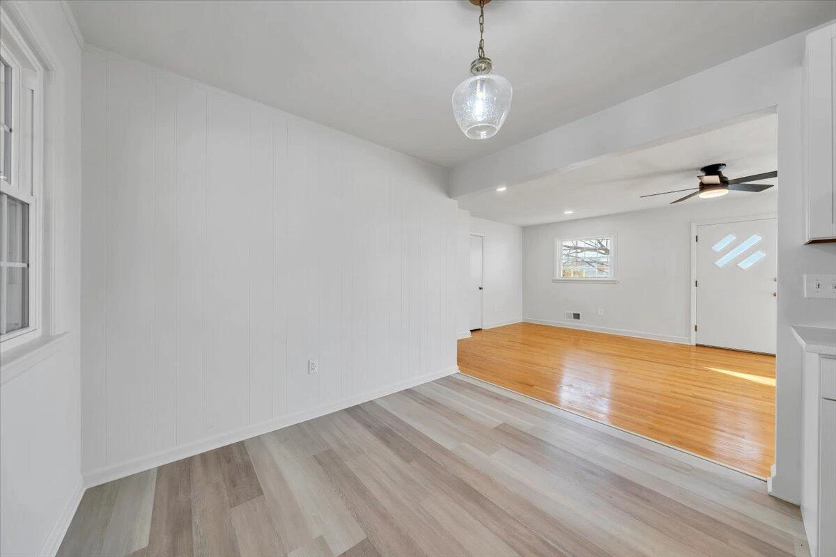 3302 Frontier RD NW - Photo 20