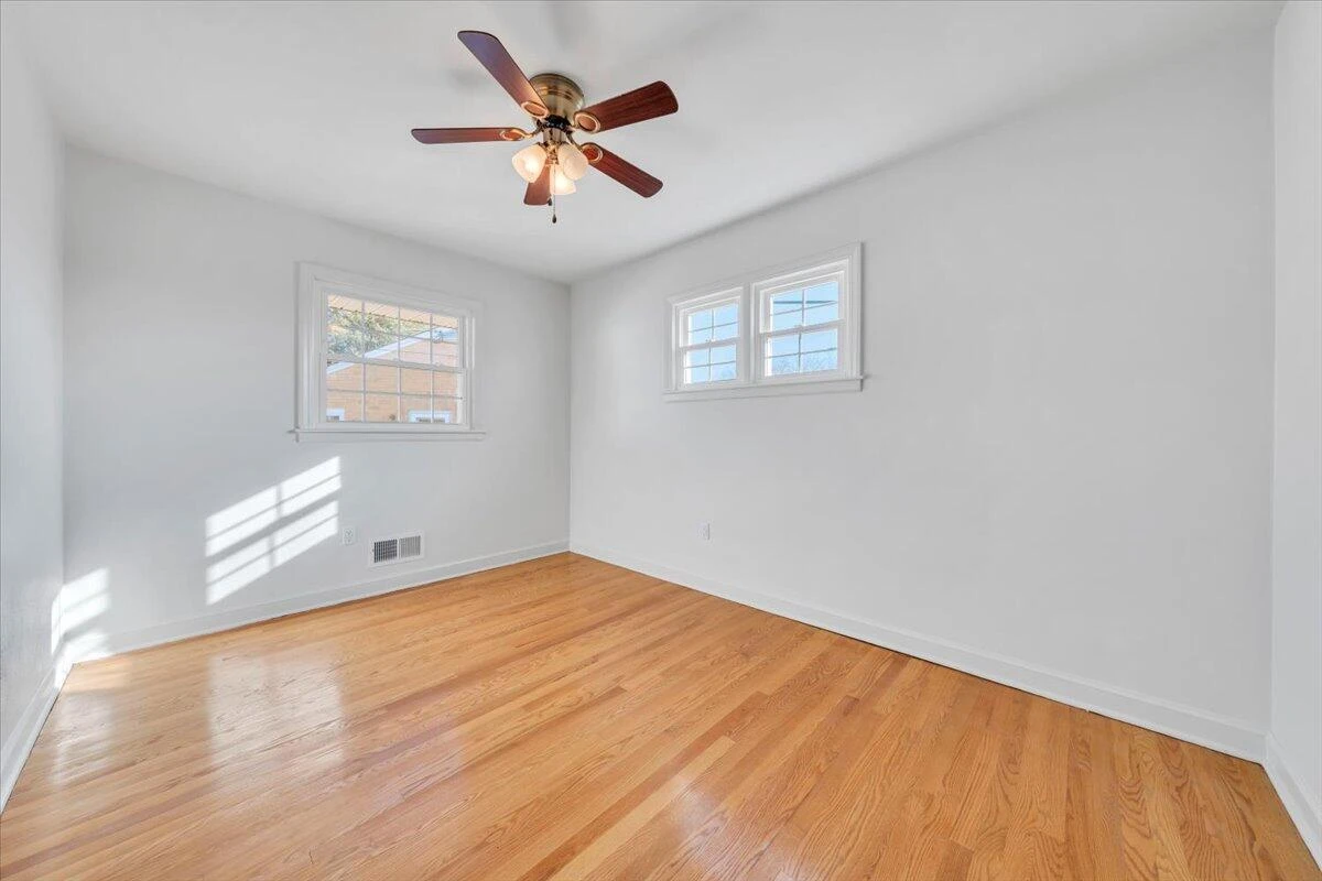3302 Frontier RD NW - Photo 23
