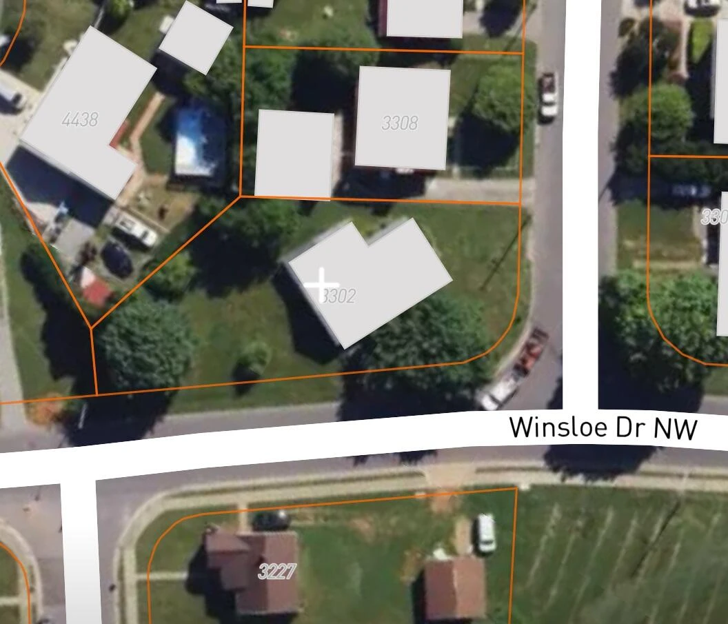 3302 Frontier RD NW - Photo 8