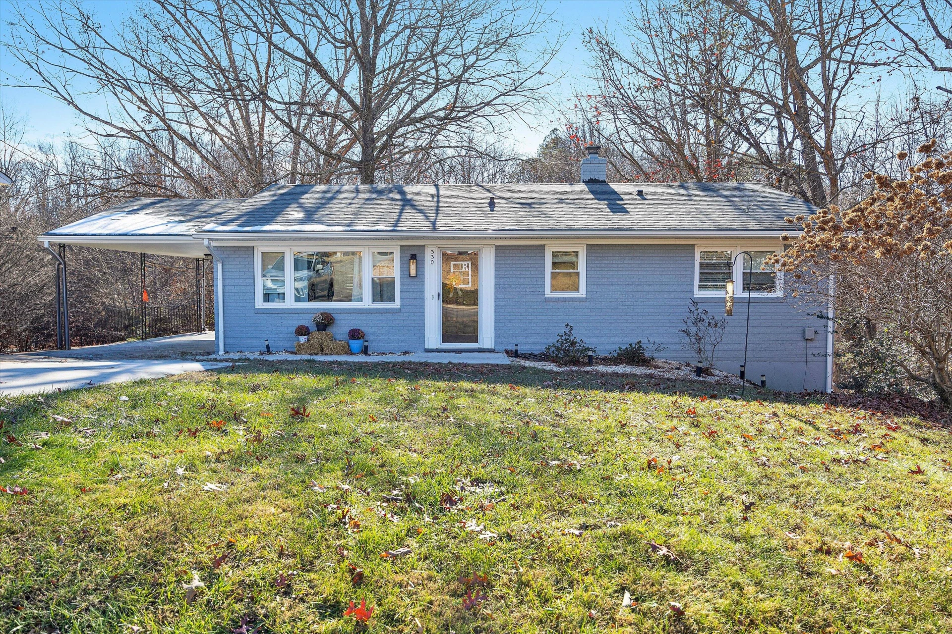330 OAKLAND DR