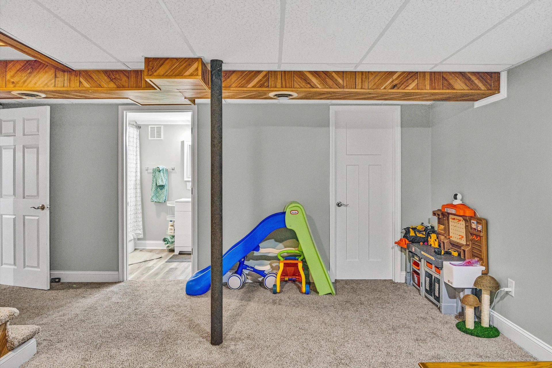 330 OAKLAND DR - Photo 27