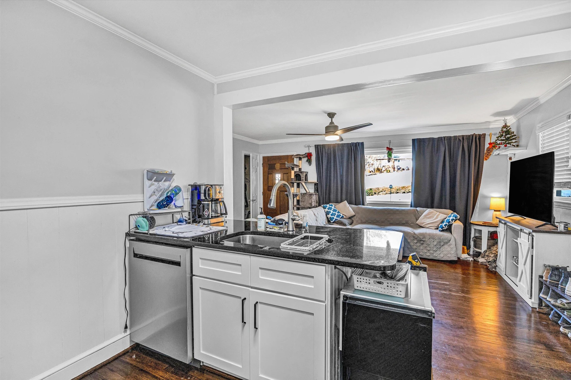 330 OAKLAND DR - Photo 9