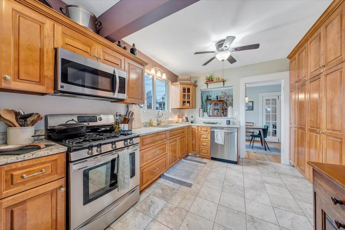 1822 Pocahontas ST - Photo 15