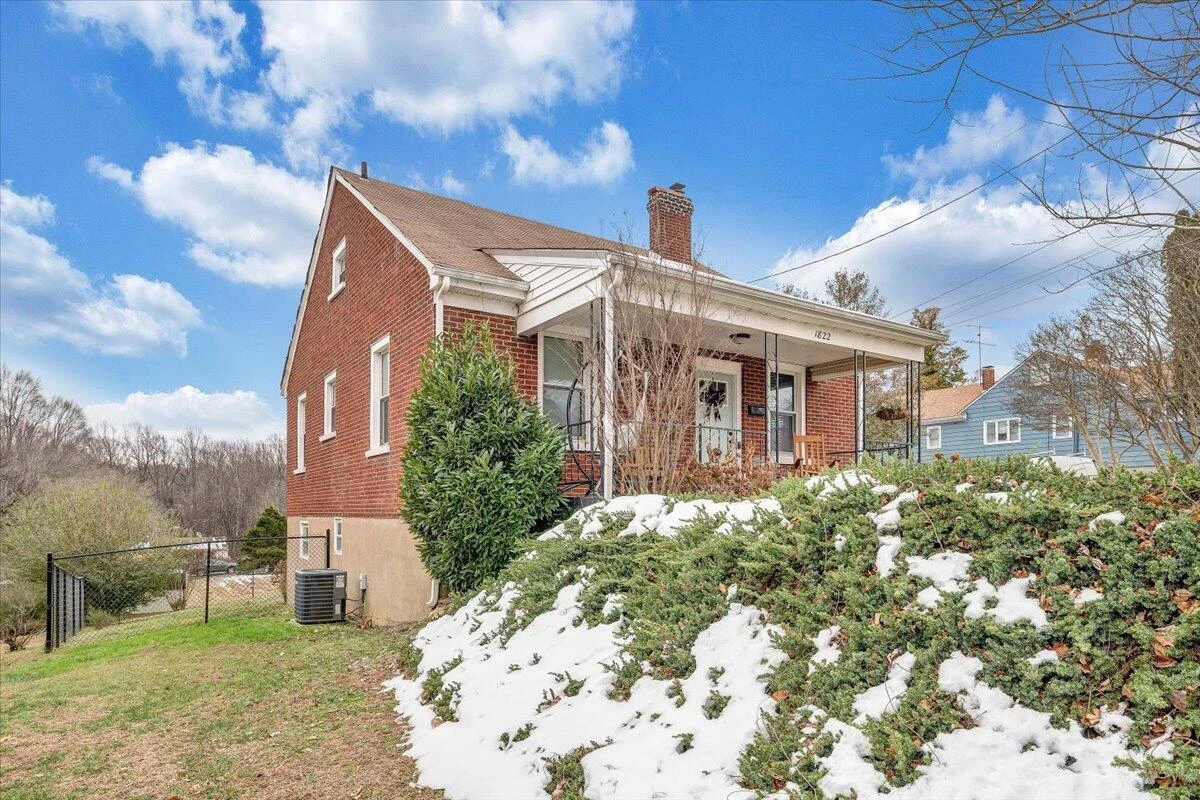 1822 Pocahontas ST - Photo 33