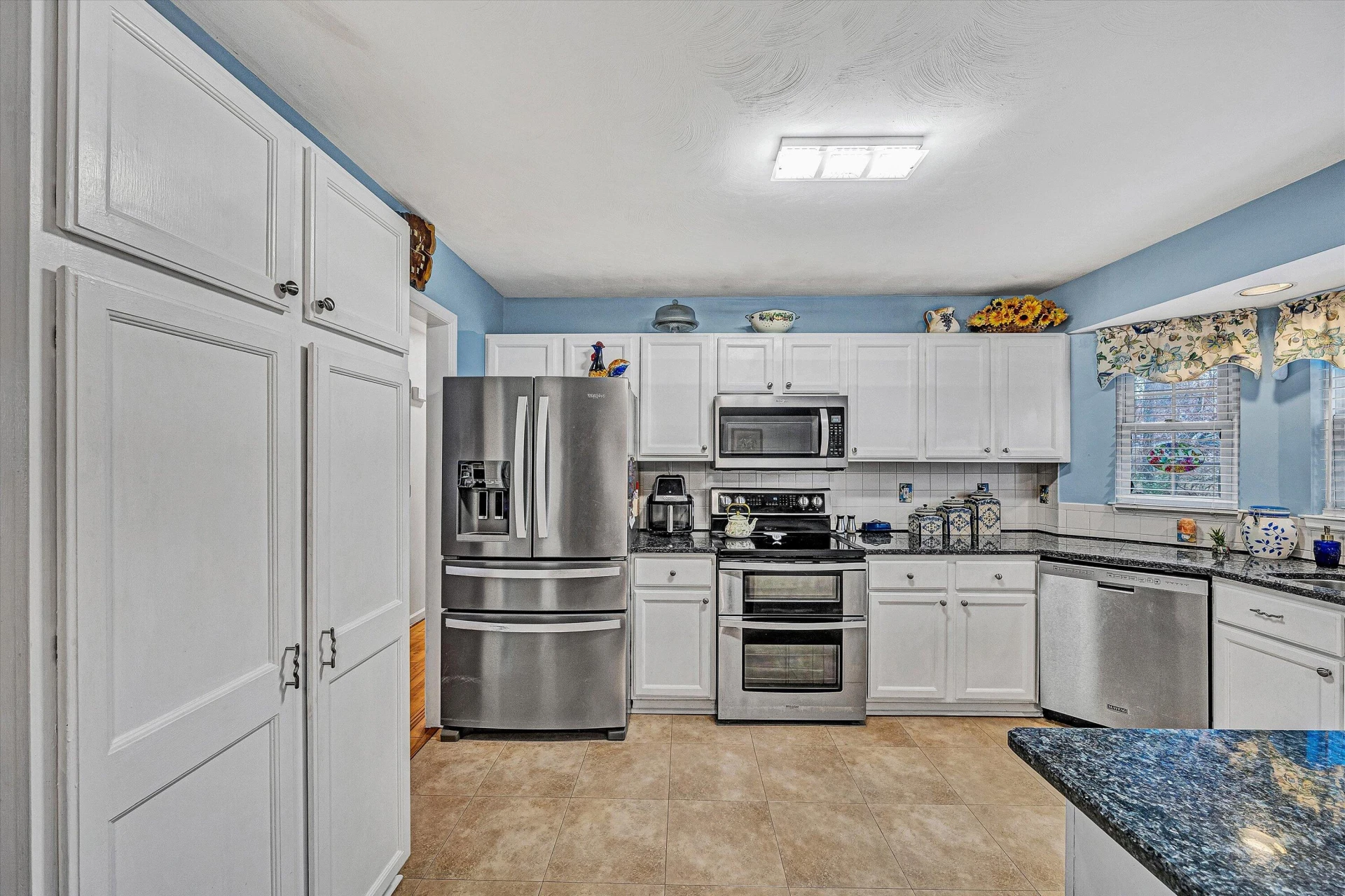 1711 Bush Farm DR - Photo 10