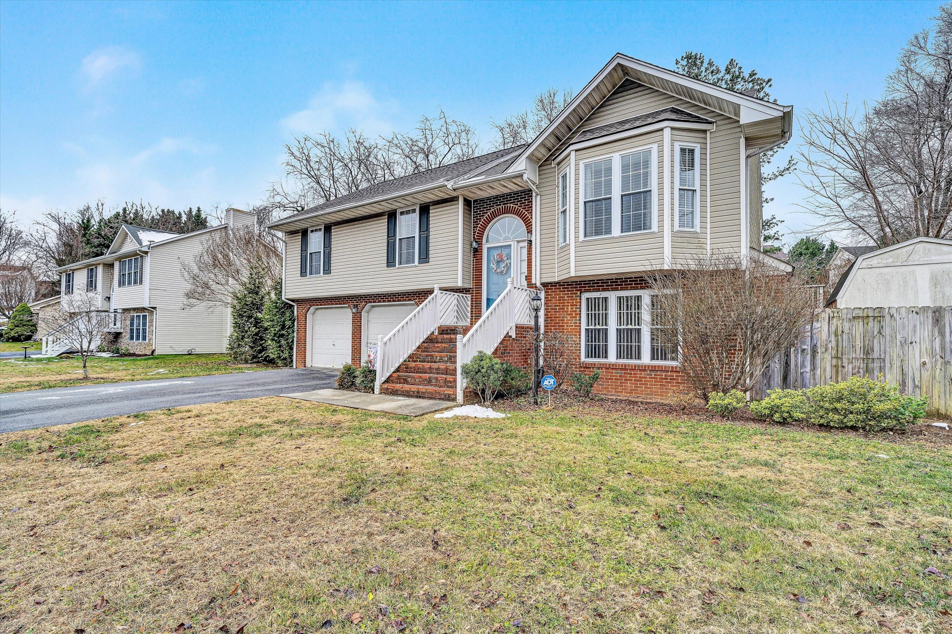 1711 Bush Farm DR - Photo 3