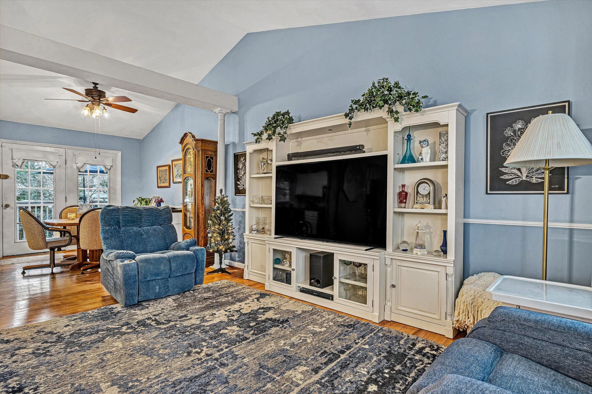 1711 Bush Farm DR - Photo 7
