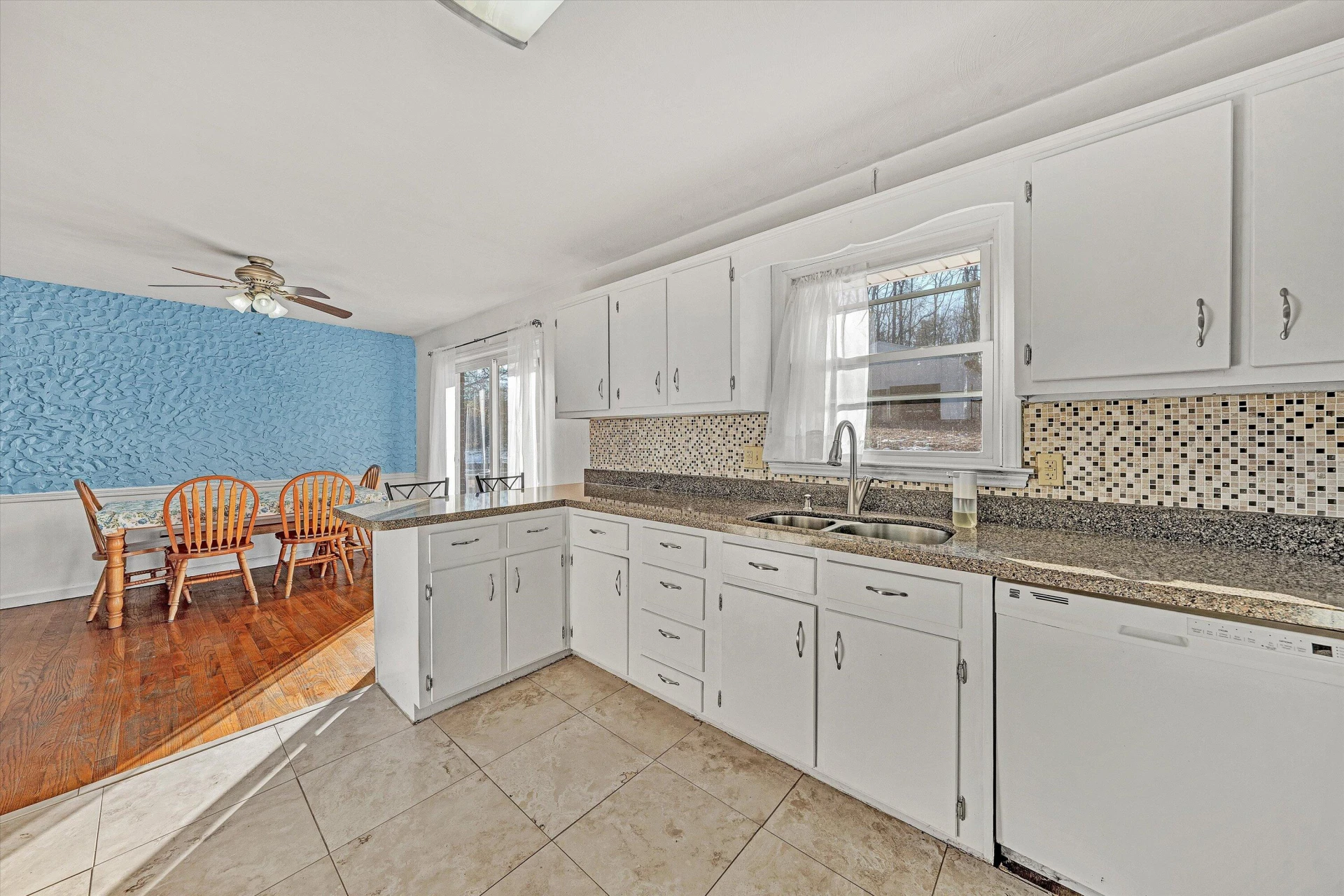 2211 Grassy Hill RD - Photo 9