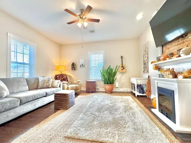 311 Union ST - Photo 3