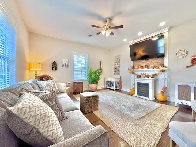 311 Union ST - Photo 4