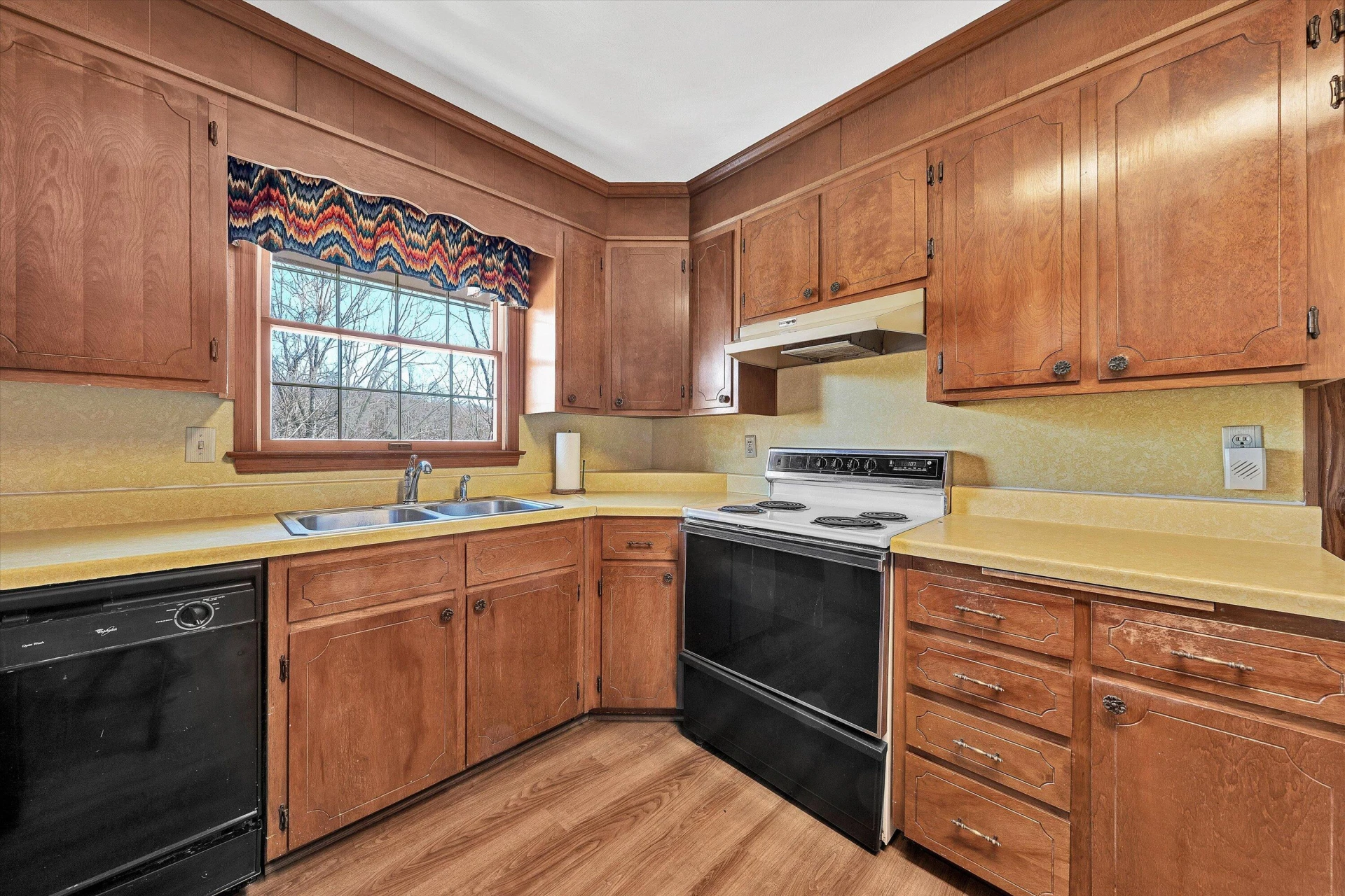 2346 Rockland RD - Photo 10