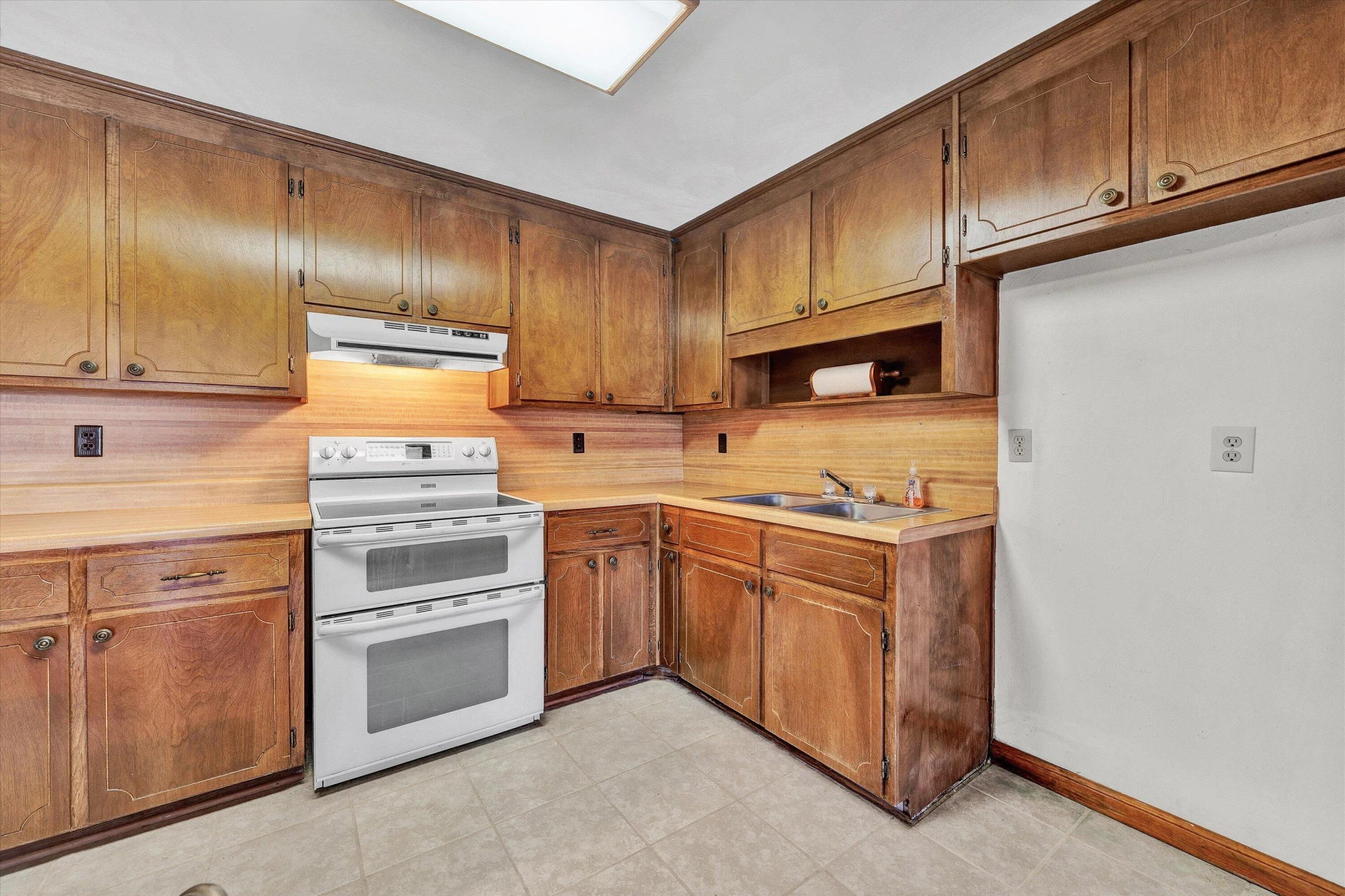2346 Rockland RD - Photo 24